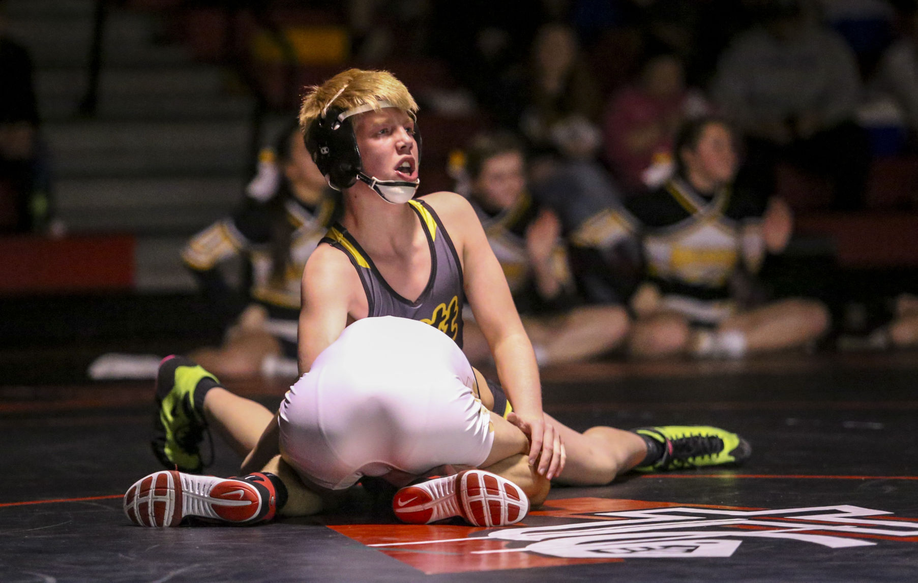 012418-BETTENDORF-ASSUMPTION-WRESTLING-049